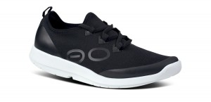 White / Black Oofos OOmg Sport LS Low Shoe | 89QPFYJUE