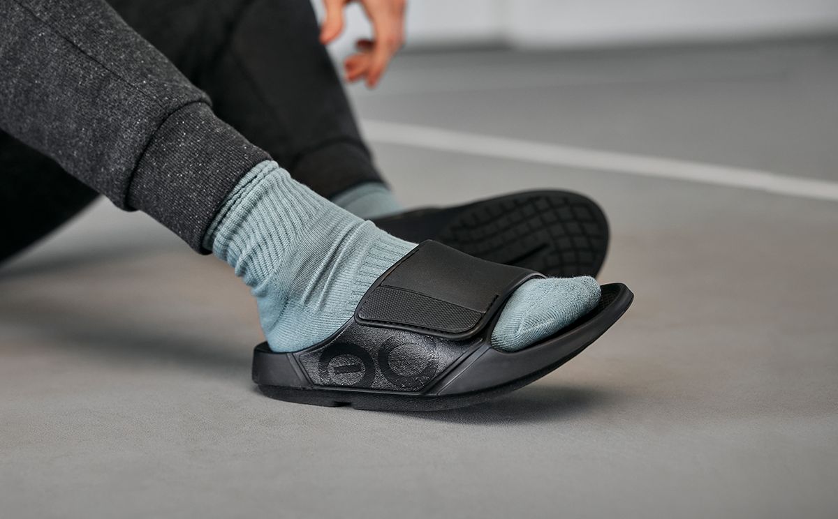 Black Oofos OOahh Sport Flex Sandal | 45BJMLZHV