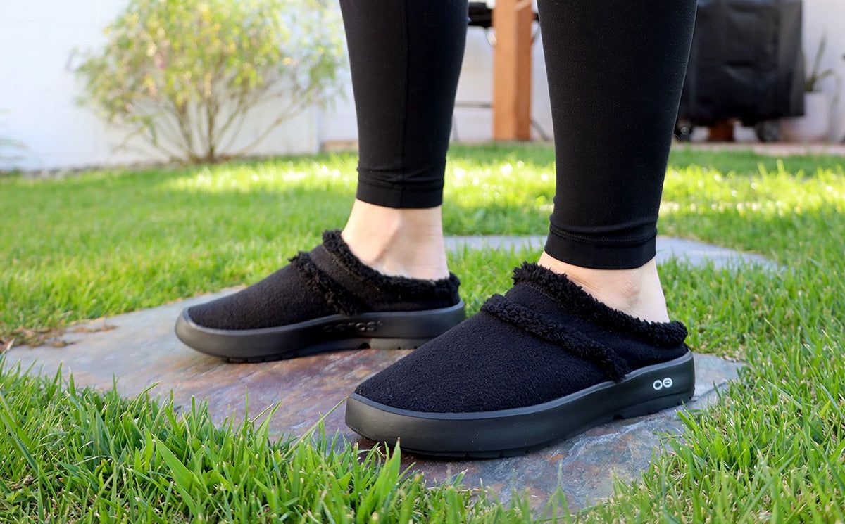 Black Oofos OOcoozie Mule Shoe | 24UJYQLCE