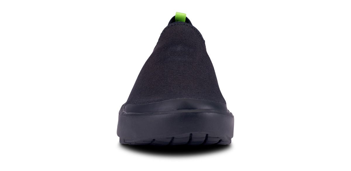 Black Oofos OOmg eeZee Low Shoe | 58UDPOKVZ