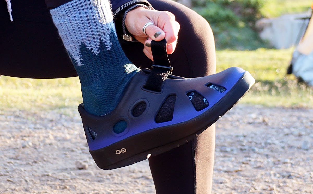 Black Royal Oofos OOcandoo Sandal | 36LKWRYOE