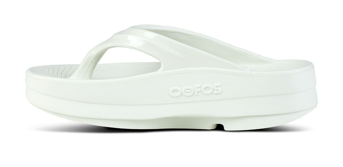 Grey Oofos OOmega OOlala Sandal | 70YCSMZDI