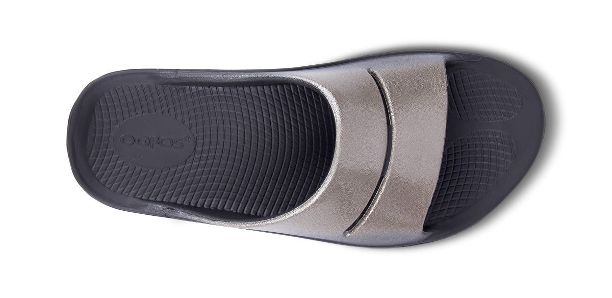 Latte Oofos OOahh Luxe Slide Sandal | 48KDAIBHE