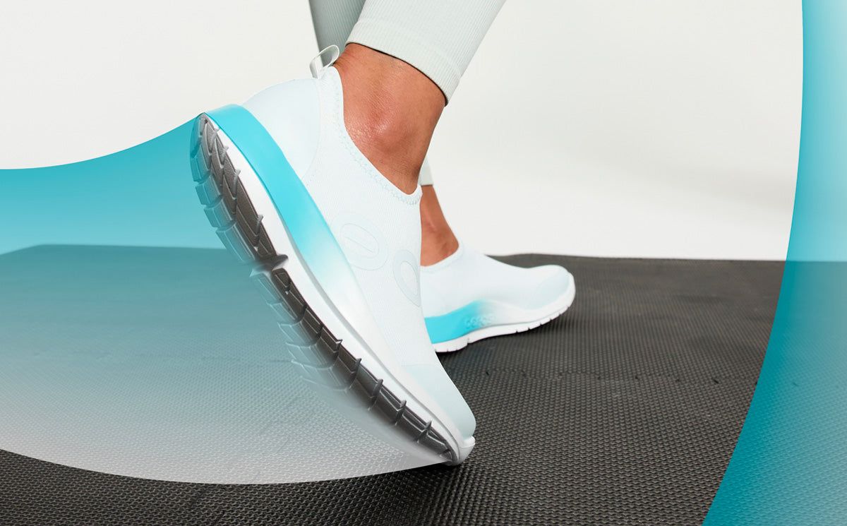 Light Turquoise Oofos OOmg Sport Low Shoe | 97MVROYWF