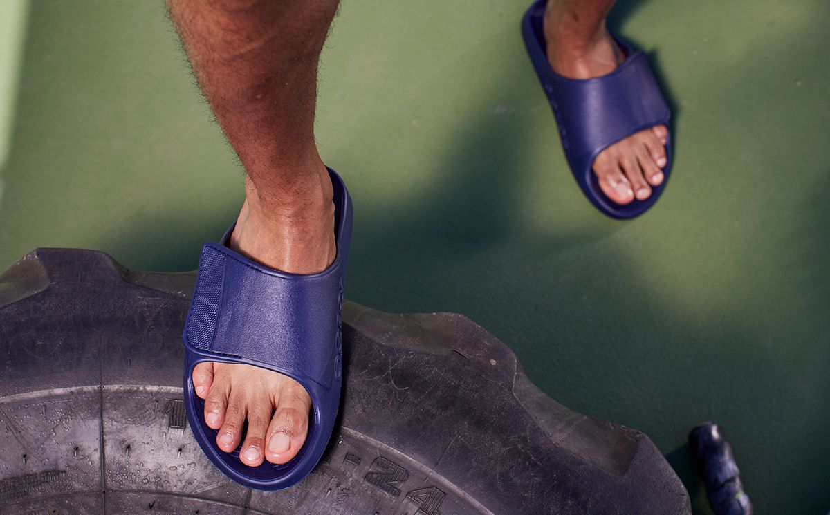 Navy Oofos OOahh Sport Flex Sandal | 83JFBWLEY