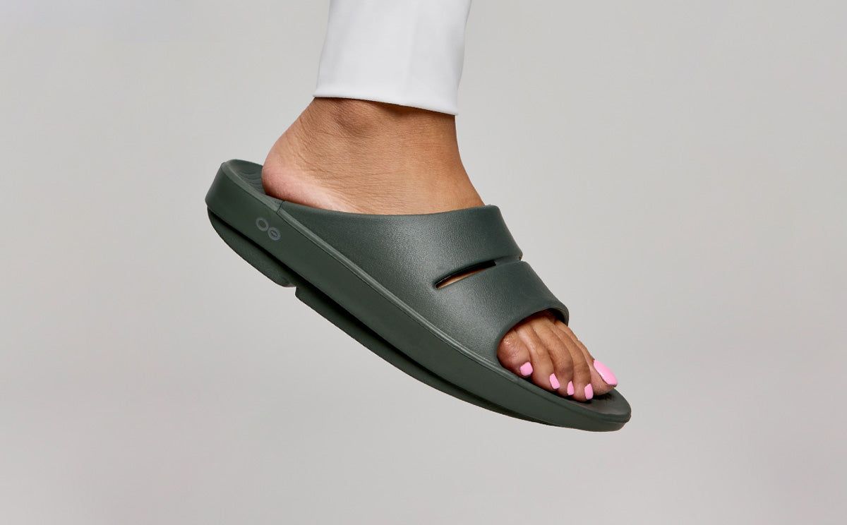 Olive Oofos OOahh Slide Sandal | 21BFQECIY