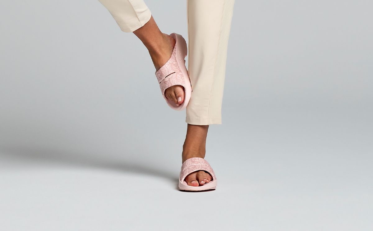 Pink Oofos OOahh Limited Slide Sandal | 38EYCQAJV