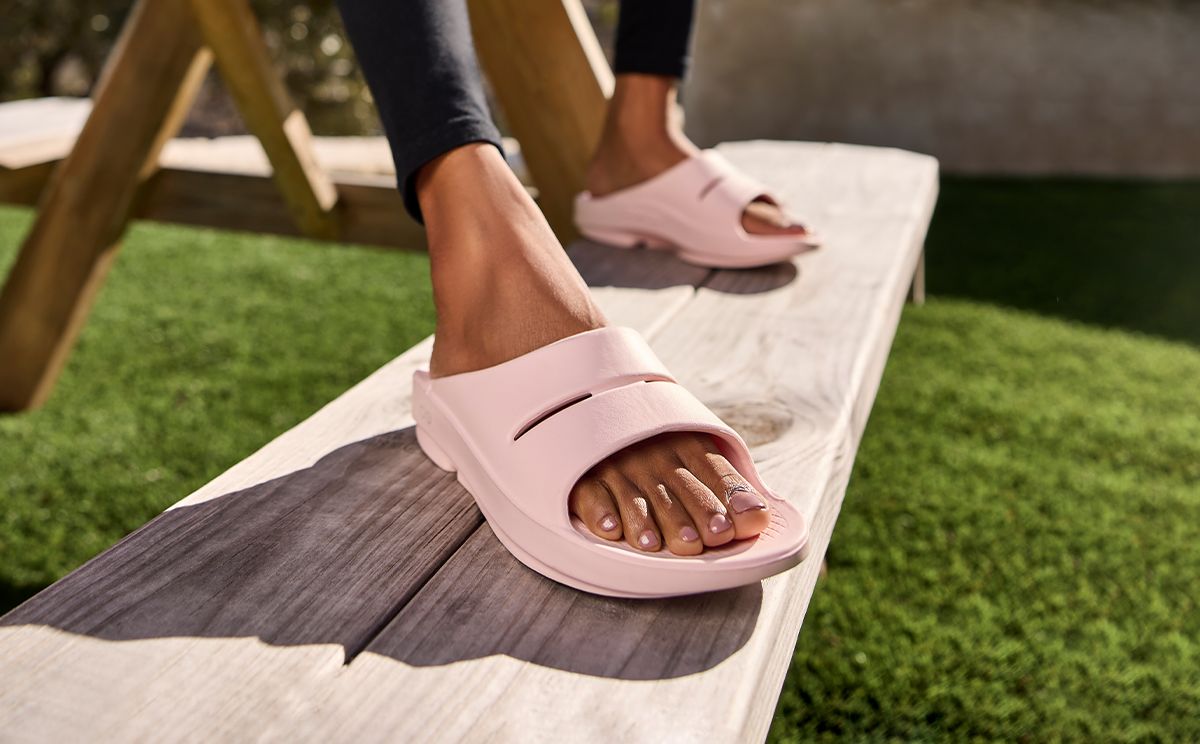 Pink Oofos OOahh Slide Sandal | 38BCYGWHN