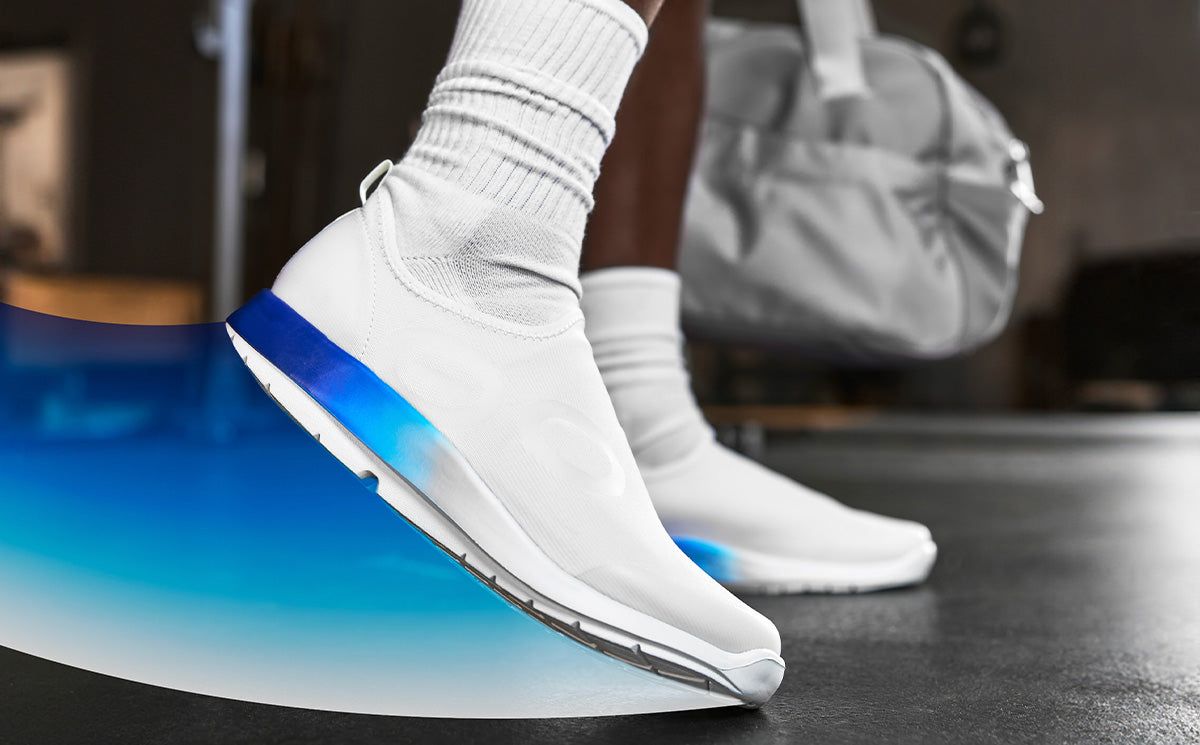 Royal / White Oofos OOmg Sport Low Shoe | 68TDOVNEG