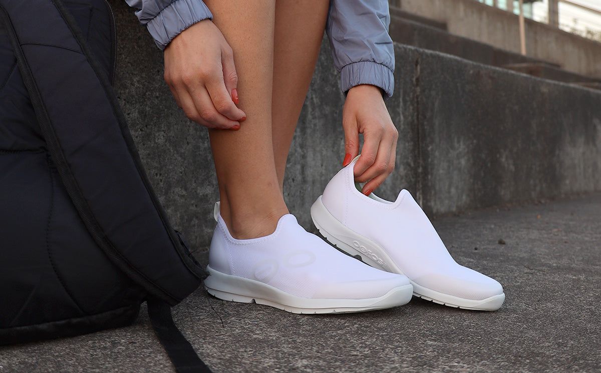 White Oofos OOmg Sport Low Shoe | 60PFBGVNH