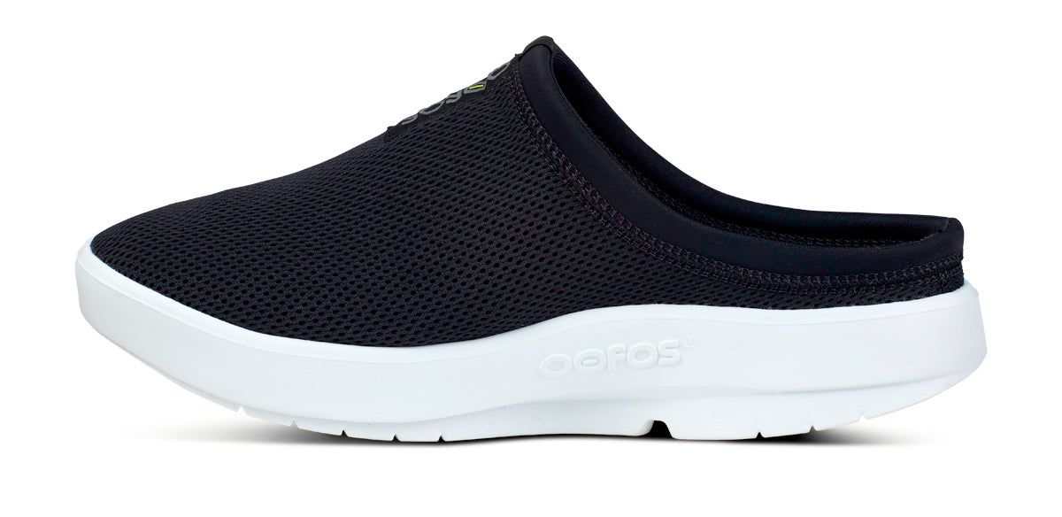 White / Black Oofos OOcoozie Sport Mule | 50IXEDYLZ