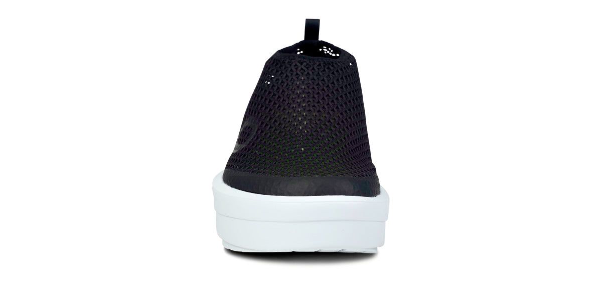 White / Black Oofos OOmega Chukka Shoe | 48QFUEMYN