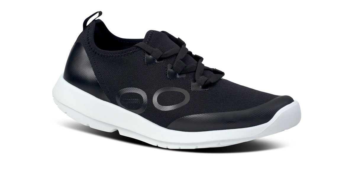 White / Black Oofos OOmg Sport LS Low Shoe | 35DWMPYFZ