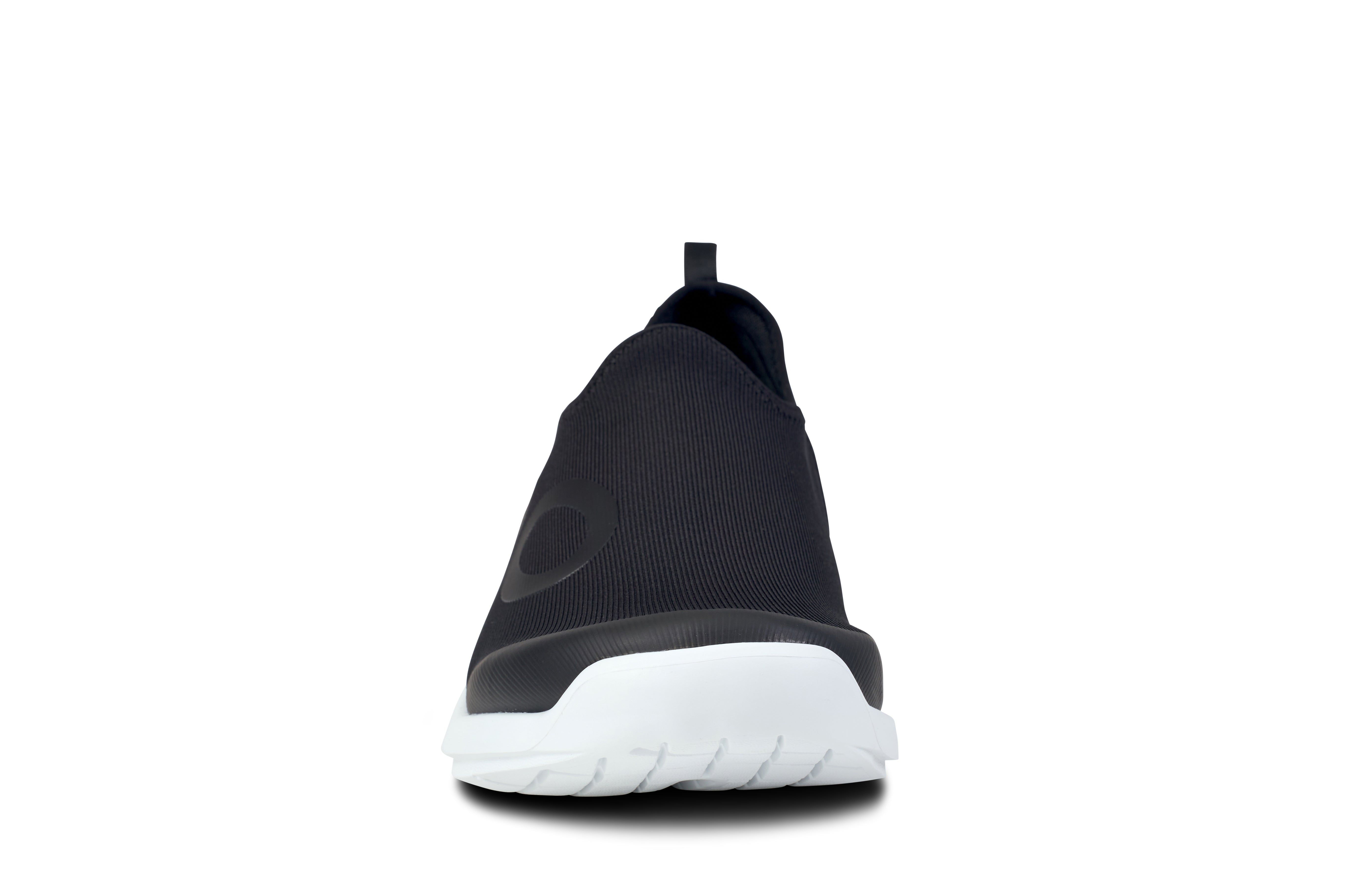 White / Black Oofos OOmg Sport Low Shoe | 13UIPTFLG
