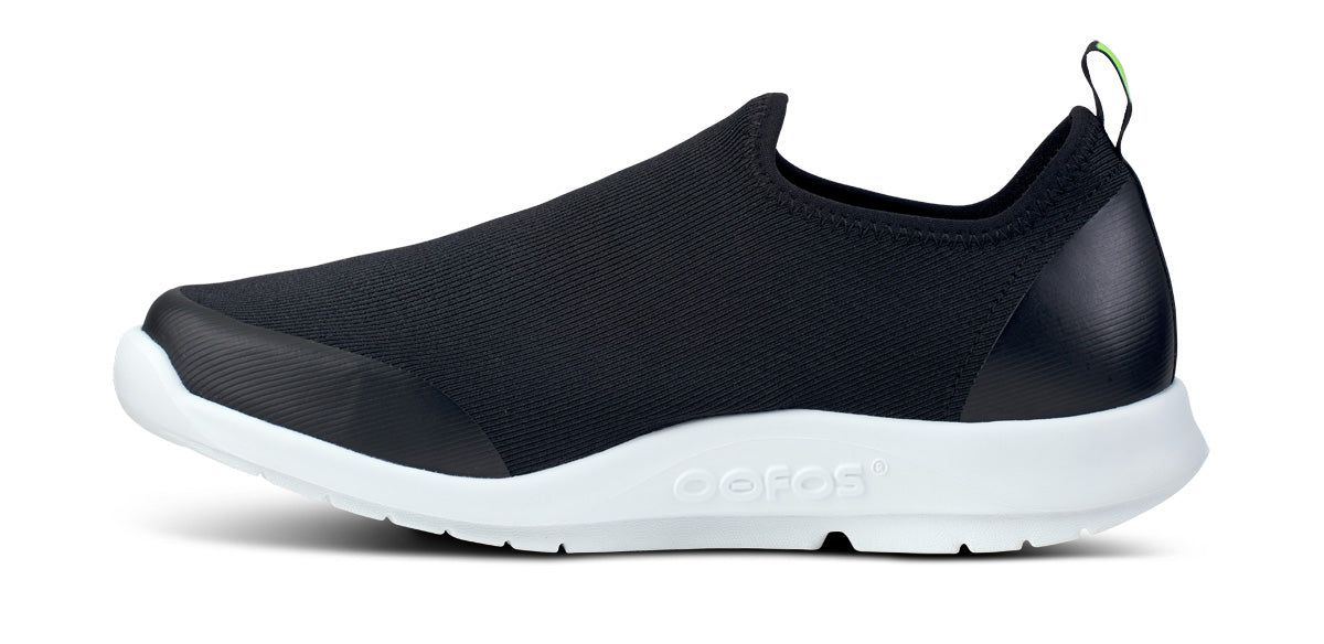 White / Black Oofos OOmg Sport Low Shoe | 47YSBEQFG