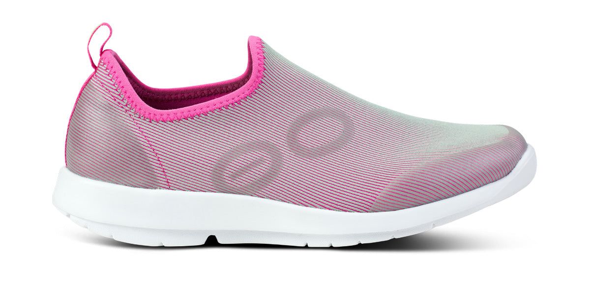 White / Fuchsia Oofos OOmg Sport Low Shoe | 21TSRVMQY