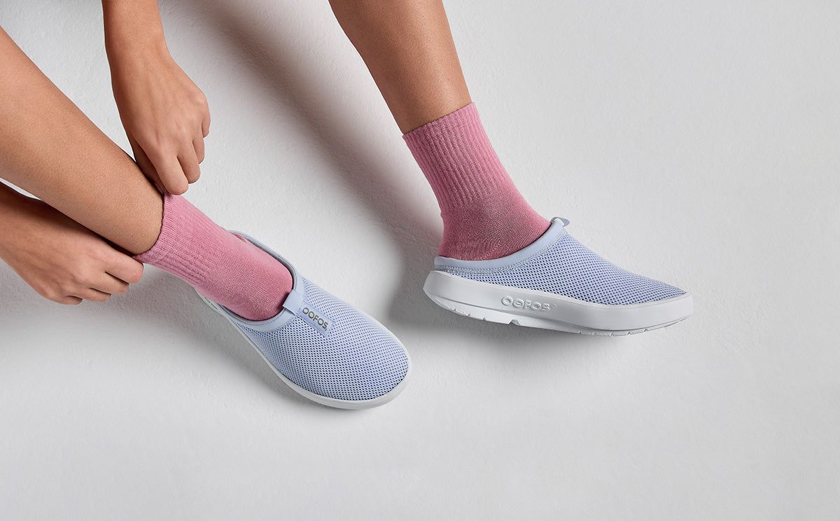 White / Purple Oofos OOcoozie Sport Mule | 27RVIGYBU