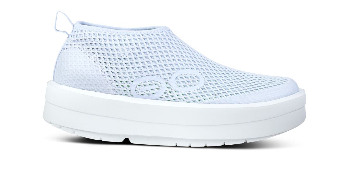 White / Purple Oofos OOmega Chukka Shoe | 71LCGUMPD